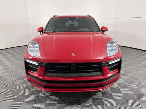 2022 Porsche Macan S