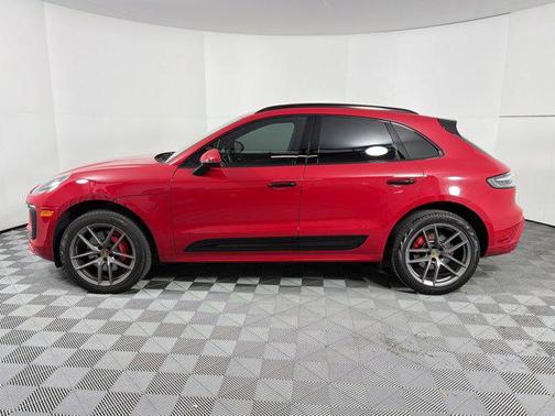 2022 Porsche Macan S