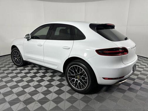 2018 Porsche Macan AWD