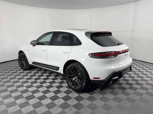 2024 Porsche Macan T