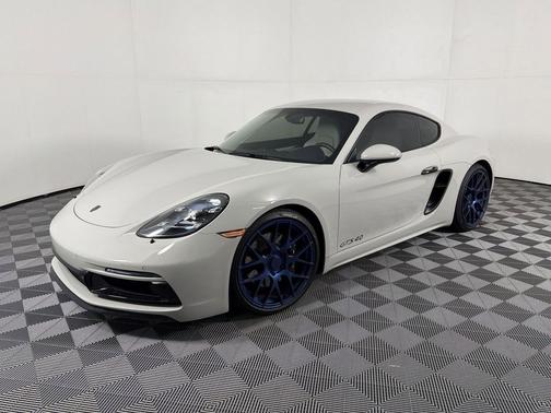 Chalk 2025 Porsche 718 Cayman GTS 4.0