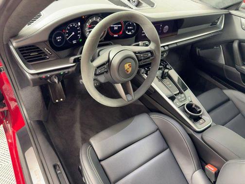 2025 Porsche 911 Turbo