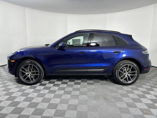 2025 Porsche Macan Base