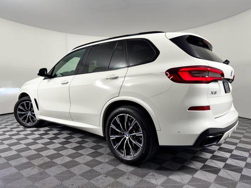 Alpine White 2021 BMW X5 xDrive40i