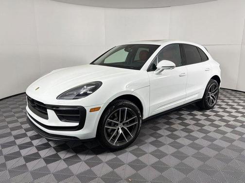 2026 Porsche Macan Macan