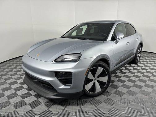 2024 Porsche Macan Base