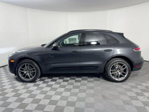 2026 Porsche Macan AWD