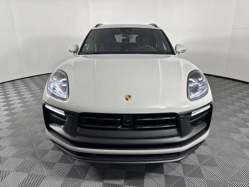 2025 Porsche Macan GTS