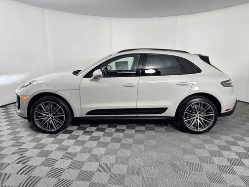 2025 Porsche Macan GTS