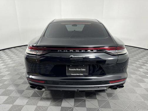 2021 Porsche Panamera RWD