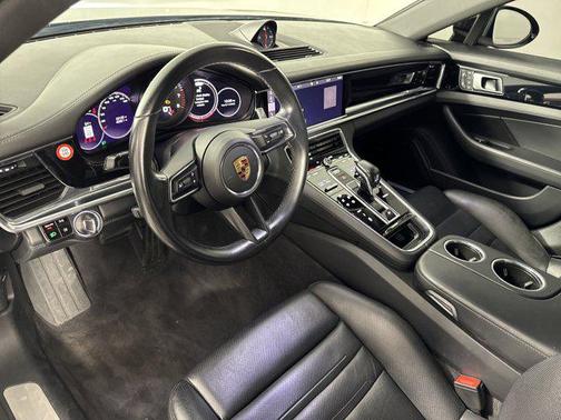 2021 Porsche Panamera RWD