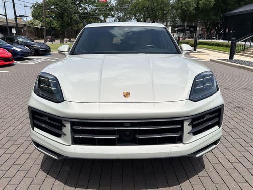 Cashmere Beige Metallic 2024 Porsche Cayenne S
