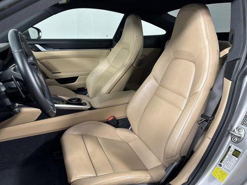 2020 Porsche 911 Carrera 4S