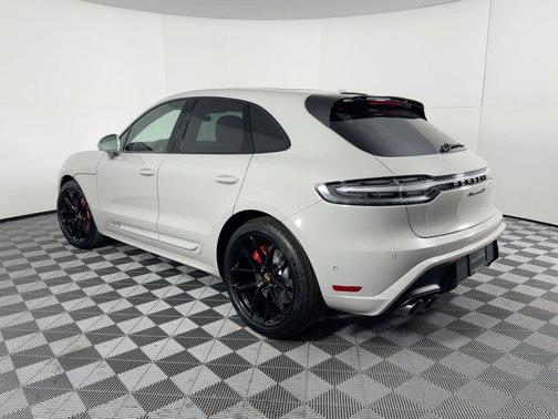 2026 Porsche Macan GTS
