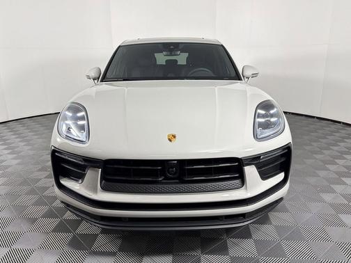 Chalk 2026 Porsche Macan Macan