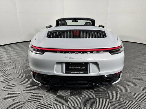 2024 Porsche 911 Carrera 4S Cabriolet
