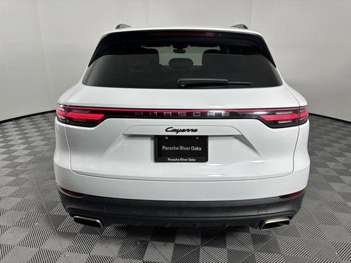 2022 Porsche Cayenne E-Hybrid S