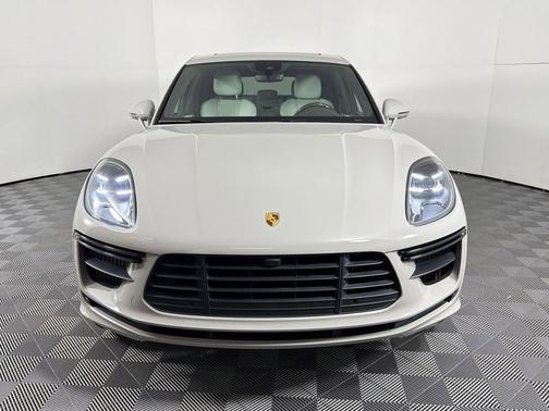 Chalk 2021 Porsche Macan Macan Turbo