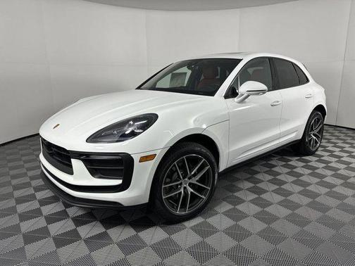 2025 Porsche Macan AWD