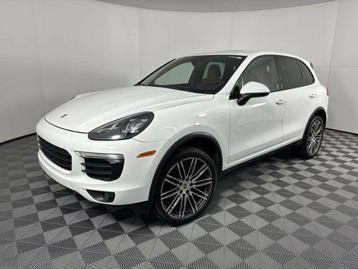 2016 Porsche Cayenne Base