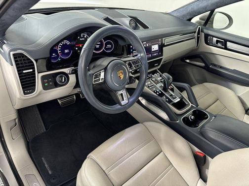 2023 Porsche Cayenne Turbo
