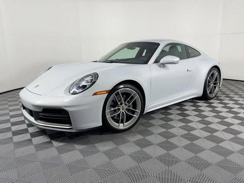 2025 Porsche 911 Carrera