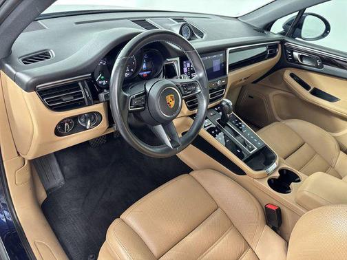 2022 Porsche Macan AWD