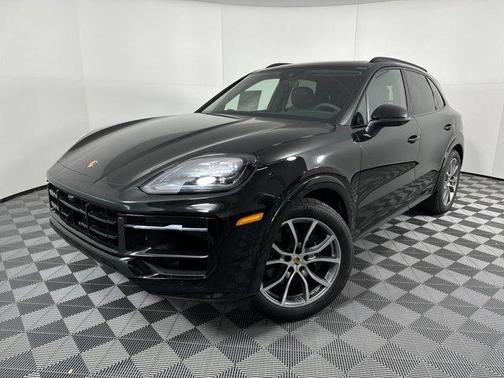 2025 Porsche Cayenne AWD