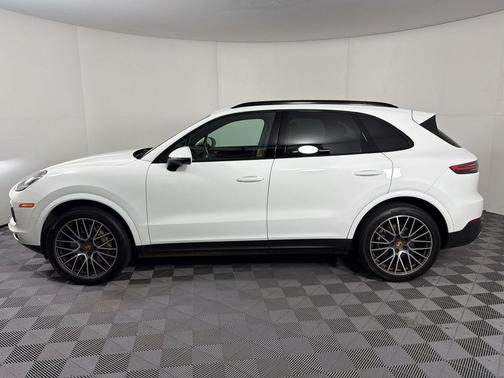 White 2023 Porsche Cayenne Cayenne