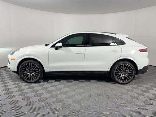 2022 Porsche Cayenne Cayenne
