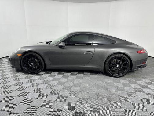 2017 Porsche 911 Carrera