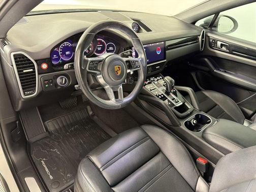 Chalk 2021 Porsche Cayenne Cayenne