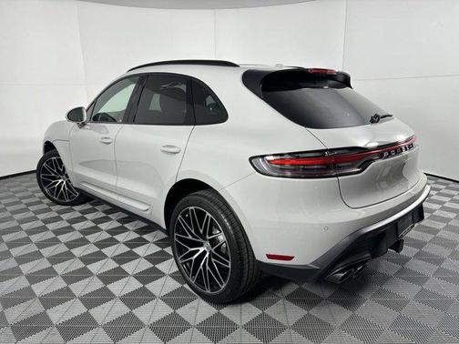 Chalk 2025 Porsche Macan Macan