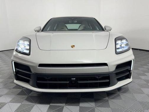 2026 Porsche Panamera RWD