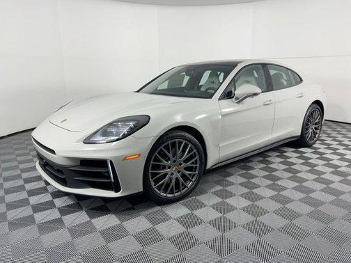2026 Porsche Panamera RWD