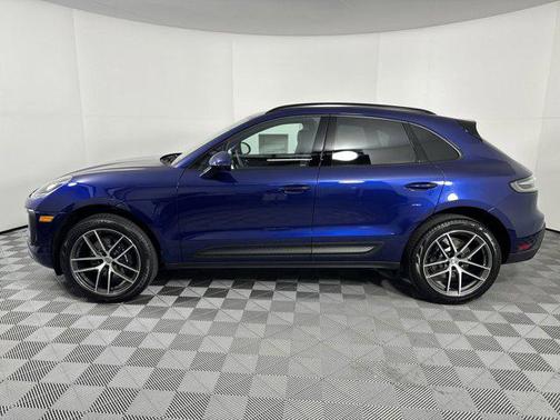 2025 Porsche Macan AWD