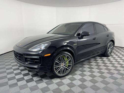 2022 Porsche Cayenne Cayenne Turbo S E-Hybrid