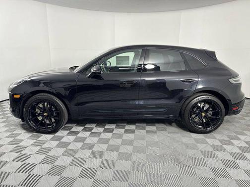 2025 Porsche Macan GTS