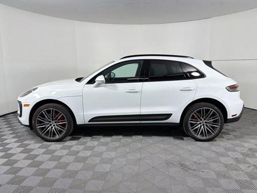 Carrara White Metallic 2023 Porsche Macan S