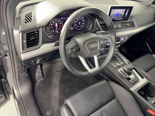 2020 Audi Q5 45 Titanium Premium
