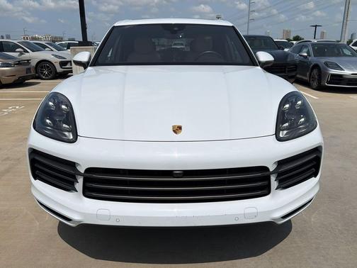 Carrara White Metallic 2022 Porsche Cayenne Platinum Edition
