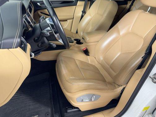 2018 Porsche Macan S