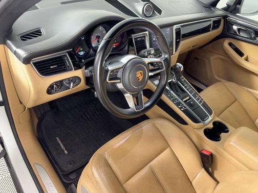2018 Porsche Macan S