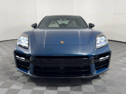 2024 Porsche Panamera RWD