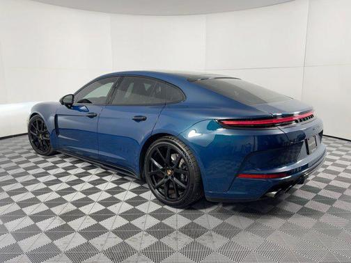 2024 Porsche Panamera RWD