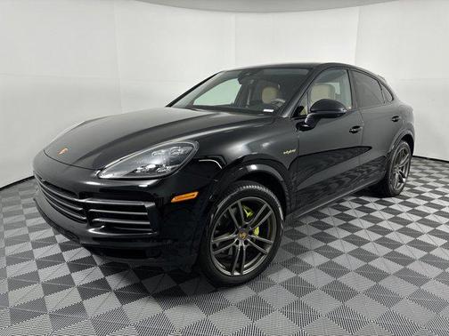 2023 Porsche Cayenne Platinum Edition