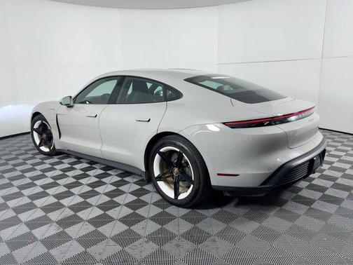 2022 Porsche Taycan RWD