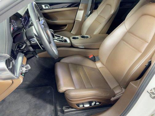 2018 Porsche Panamera 4S