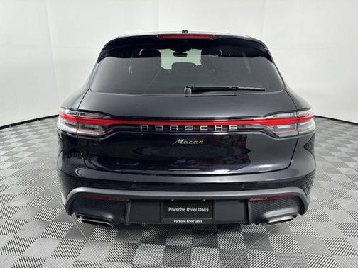2025 Porsche Macan AWD