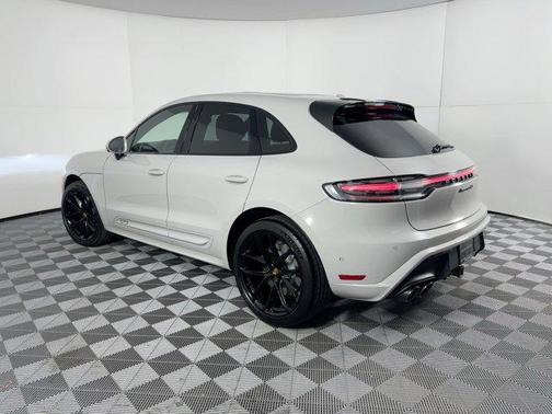2025 Porsche Macan GTS